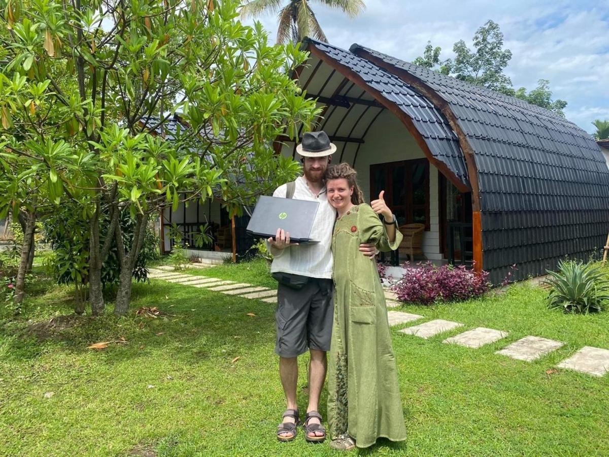 Gino's Place - Bungalows&Restaurant Bukit Lawang Exterior foto