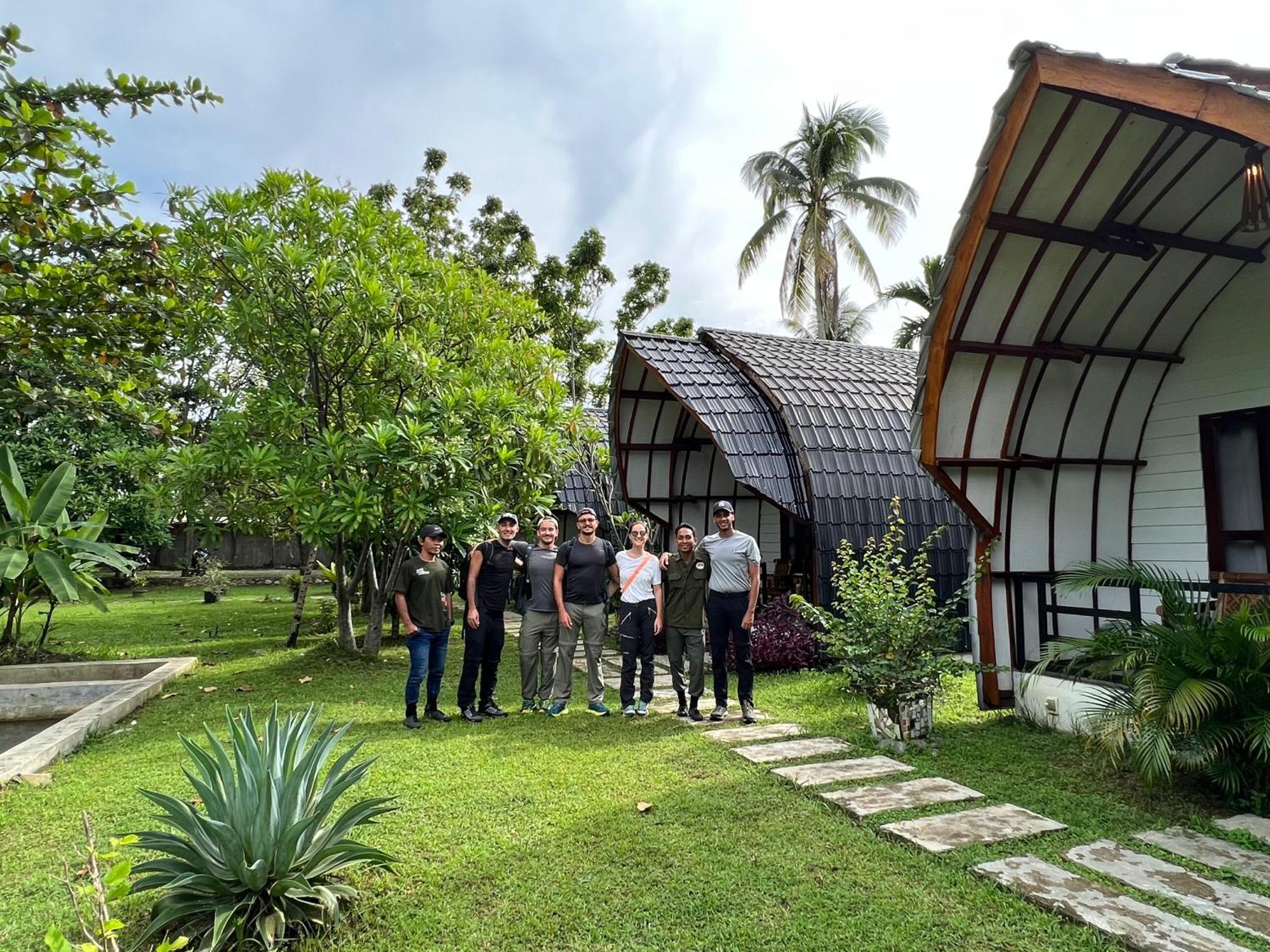 Gino's Place - Bungalows&Restaurant Bukit Lawang Exterior foto