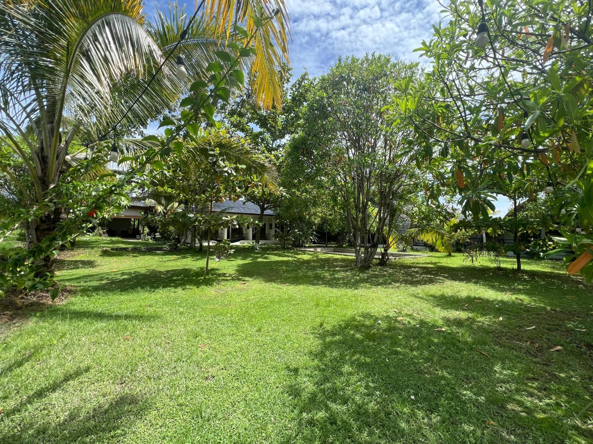 Gino's Place - Bungalows&Restaurant Bukit Lawang Exterior foto